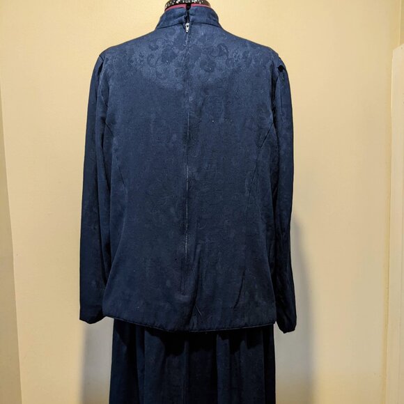 KSL Division of Karin Stevens Dress with Attached Jacket – Size 18W – Navy Blue - Picture 8 of 10